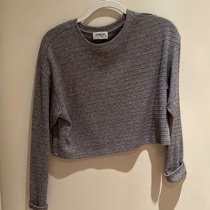 Comfy cropped long-sleeve